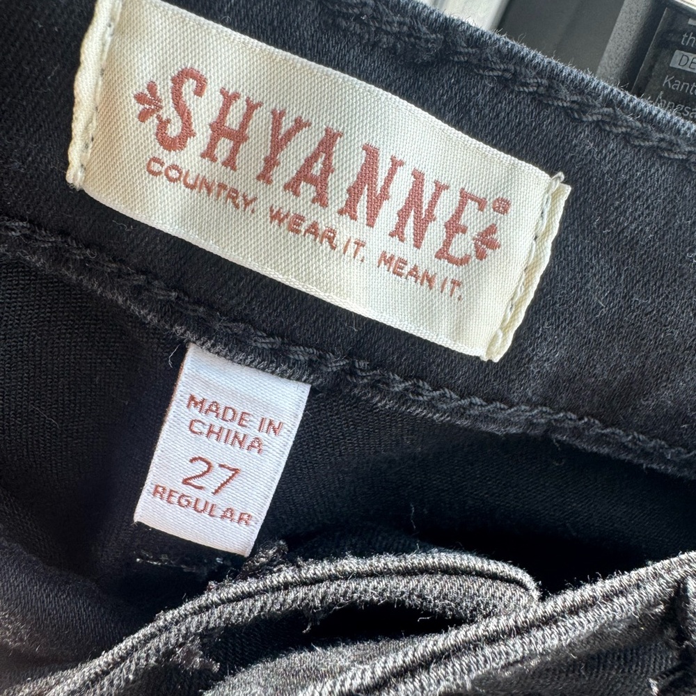 SHYANNE WOMEN'S HIGH RISE SUPER FLARE TULIP JEANS SIZE 27 - Picture 6 of 16